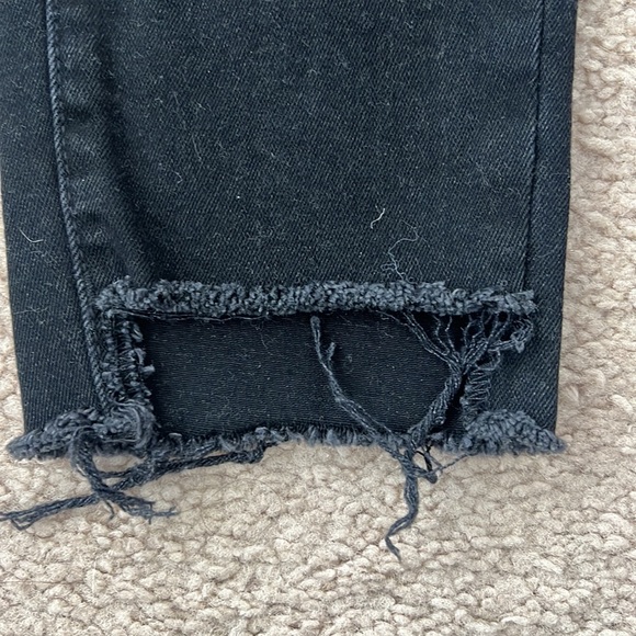 Zara Black Skinny Jeans Frayed Hem size 8 - Picture 2 of 4